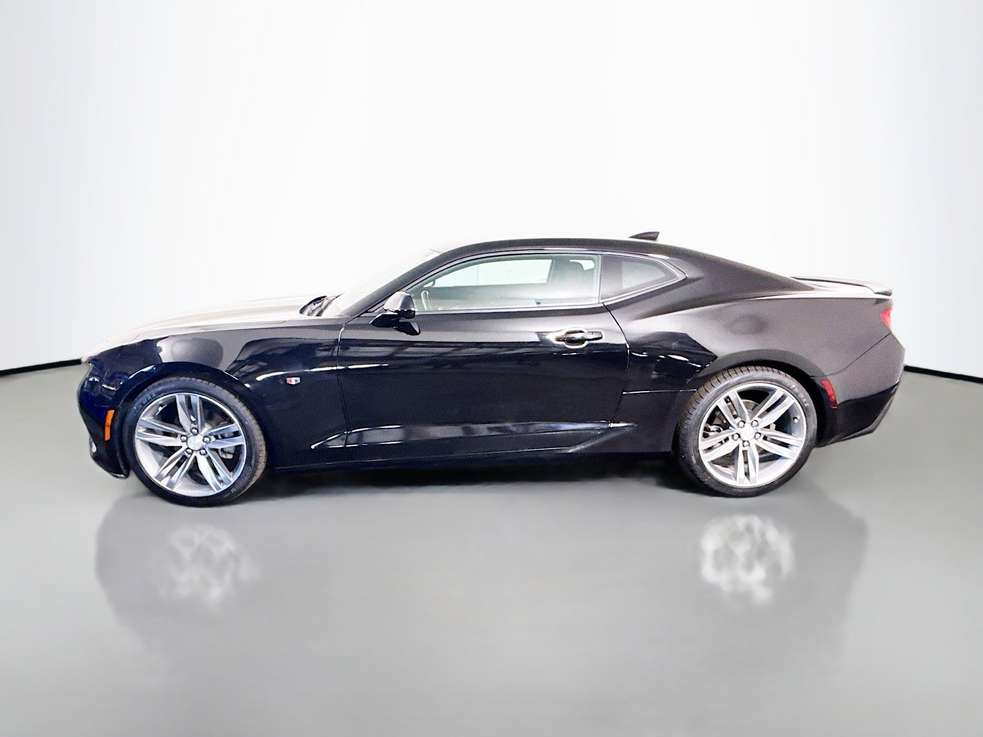 Used 2017 Chevrolet Camaro LT w/ RS Package image 6