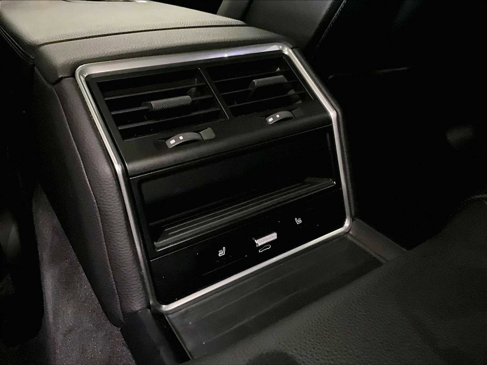 Used 2023 Porsche Panamera 4S image 29