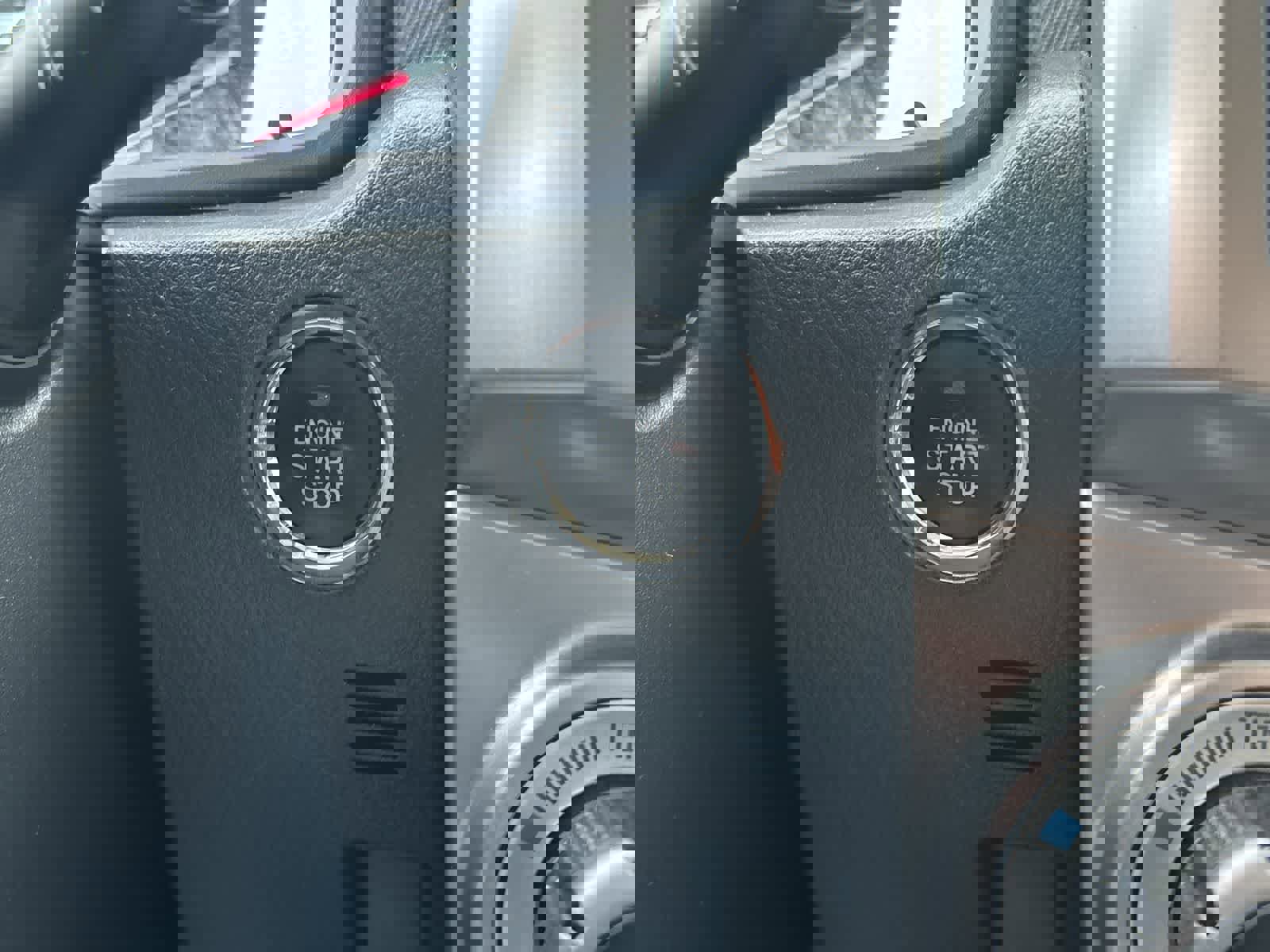 Used 2015 Toyota 4Runner Limited image 29