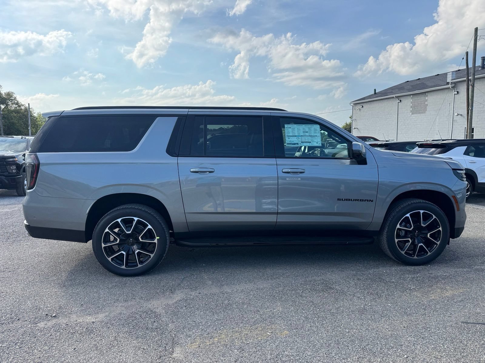 New 2026 Chevrolet Suburban RST w/ Comfort Package AWD/4WD image 7