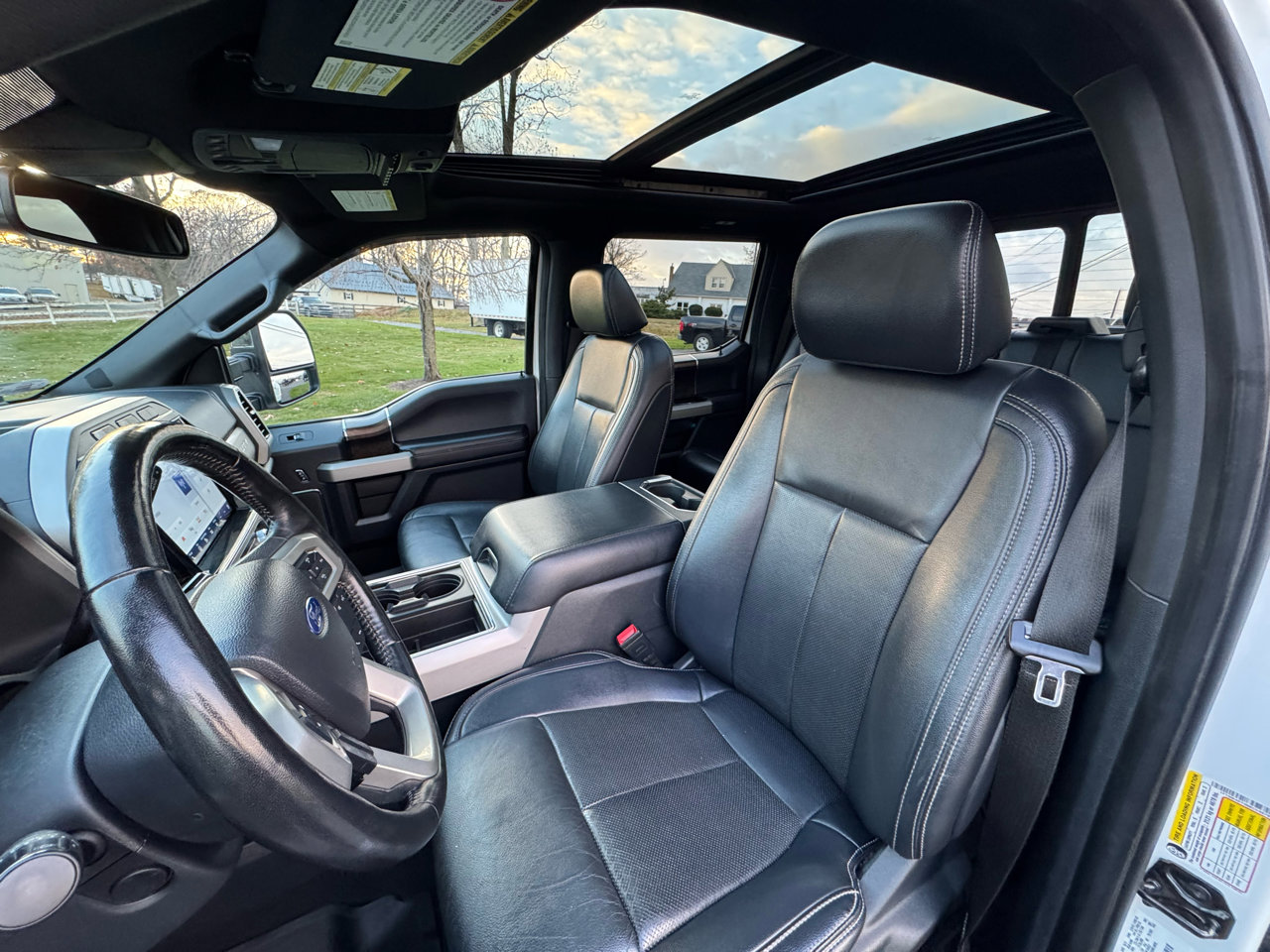 Used 2022 Ford F450 Lariat w/ Lariat Ultimate Package image 25