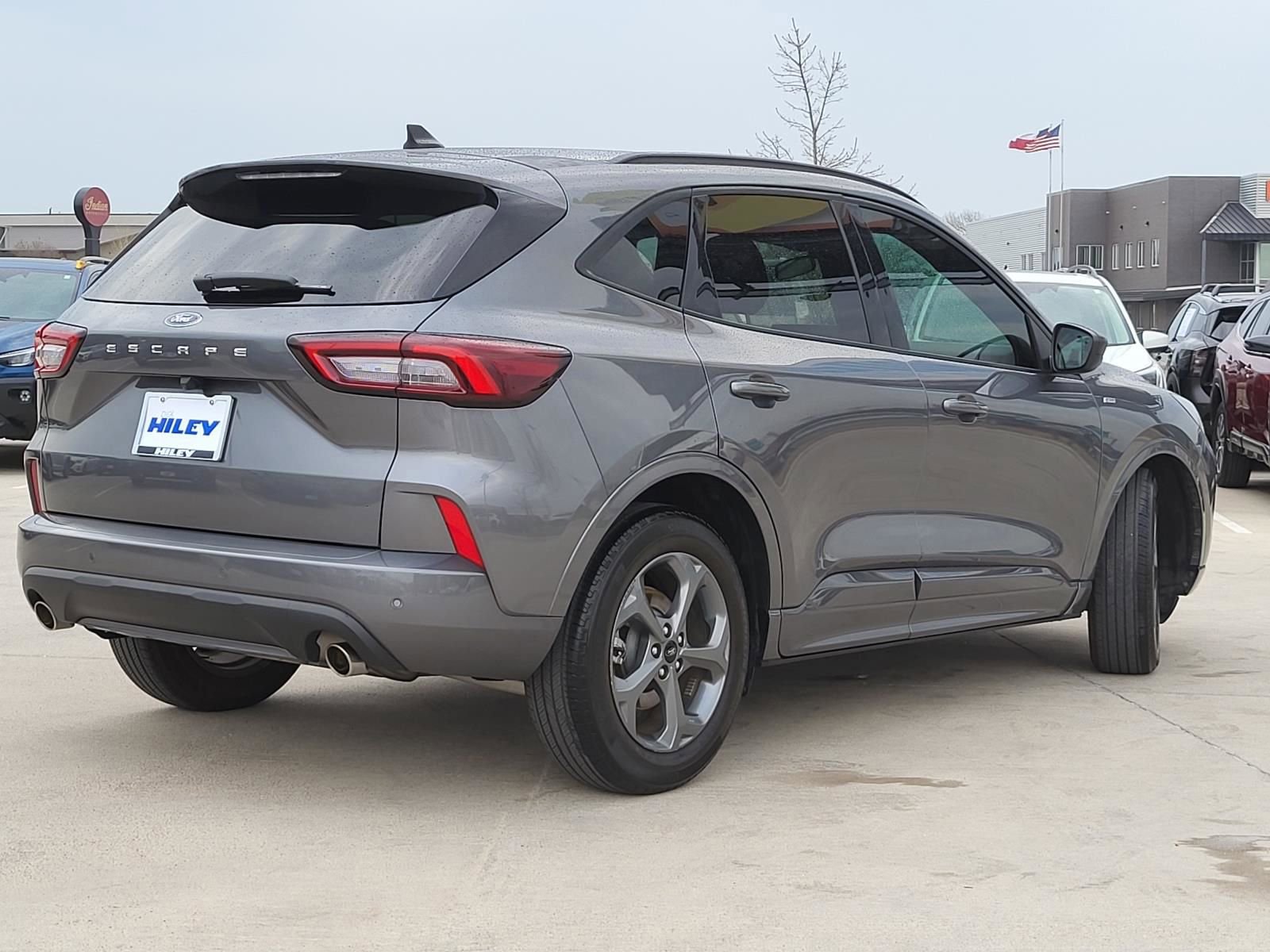 Used 2023 Ford Escape ST-Line w/ Tech Pack #1 image 4