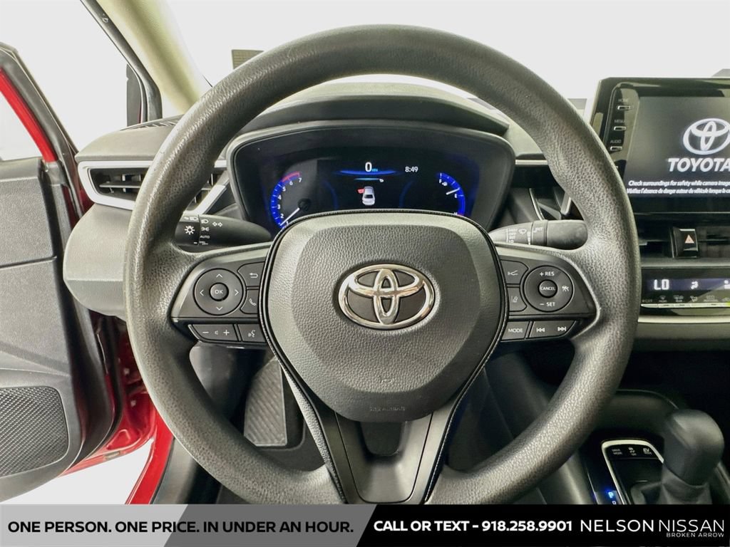 Used 2021 Toyota Corolla LE FWD image 11