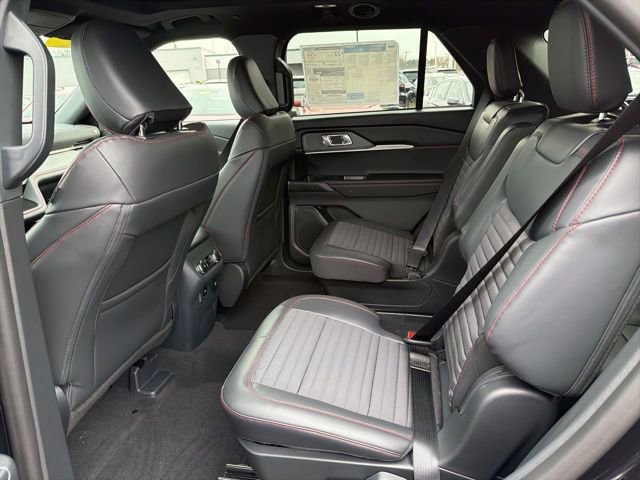 New 2026 Ford Explorer ST-Line image 7