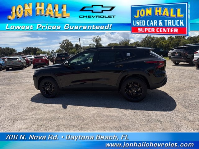 Used 2026 Chevrolet Trax LT w/ Midnight Edition FWD image 4