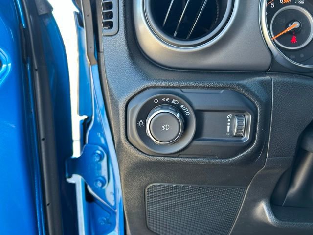 Used 2023 Jeep Wrangler Willys image 18