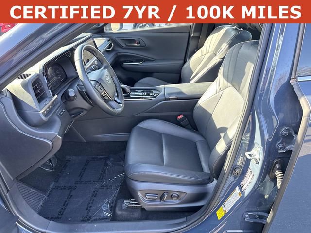 Used 2025 Toyota Crown Signia Limited image 14