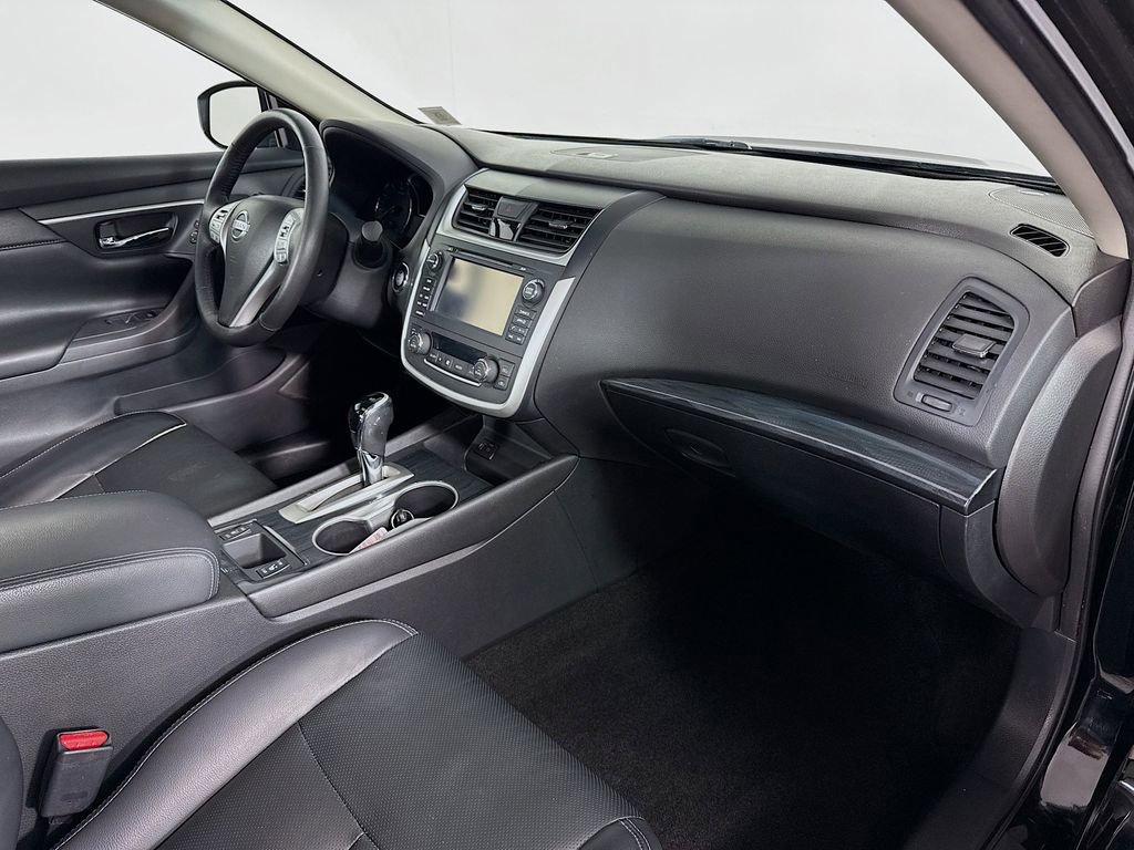 Used 2016 Nissan Altima 2.5 SL w/ 2.5 Technology w/LED Package FWD image 27