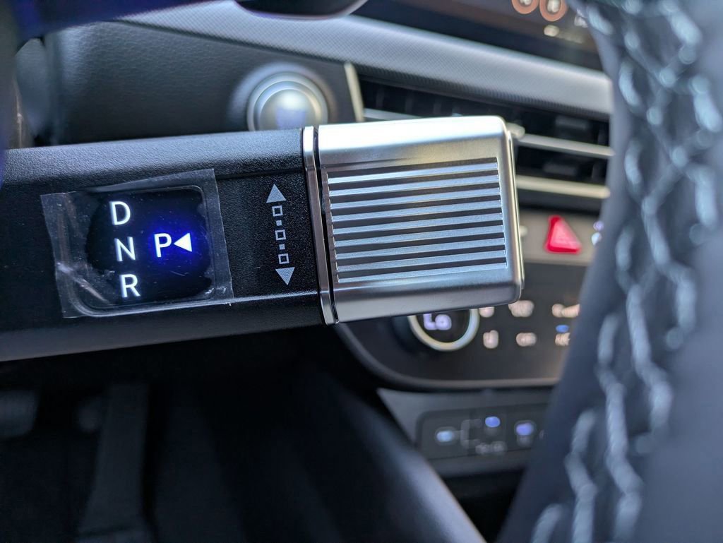 New 2025 Hyundai Sonata Limited image 21