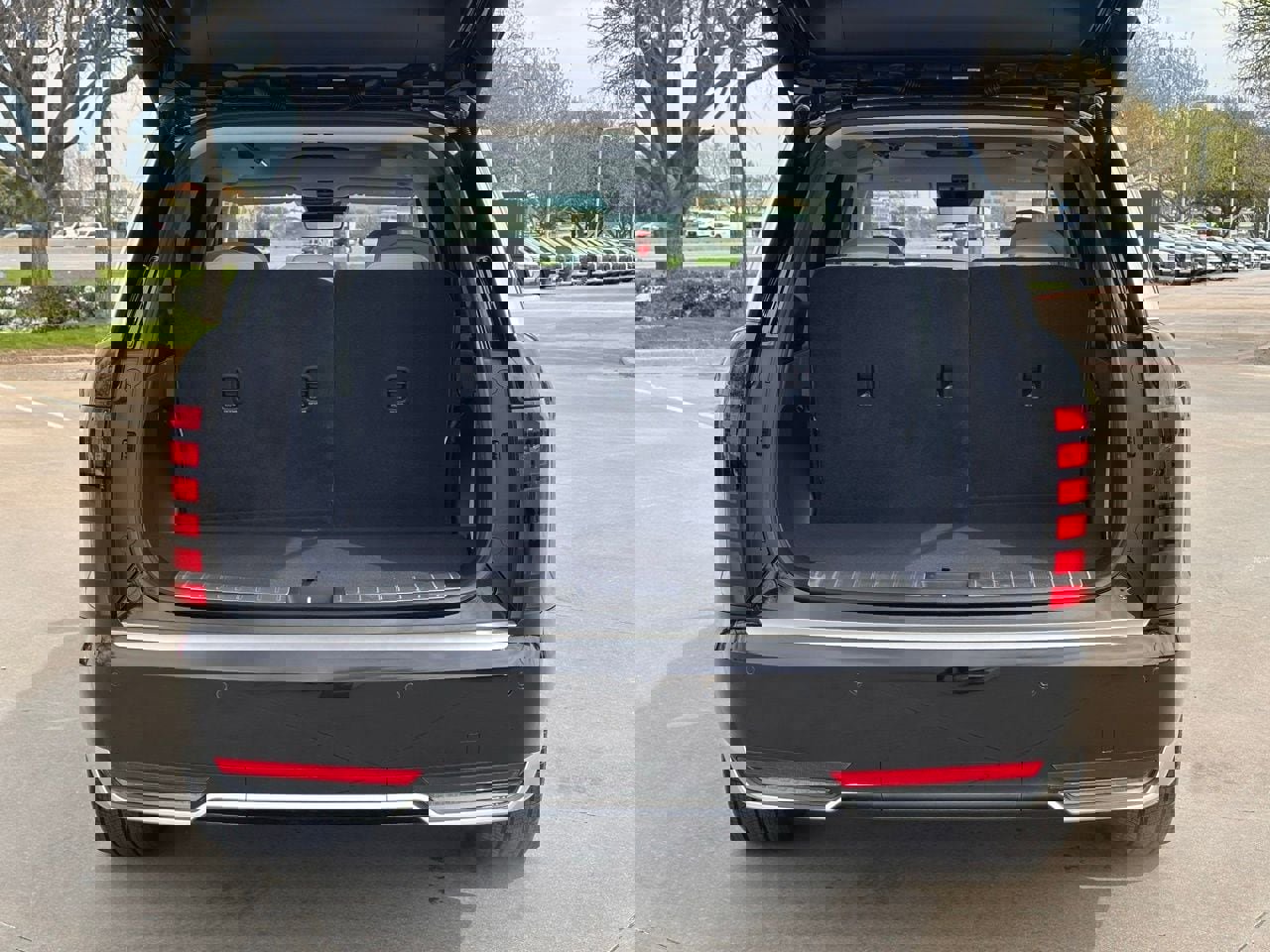 Used 2026 Hyundai Palisade Calligraphy image 12