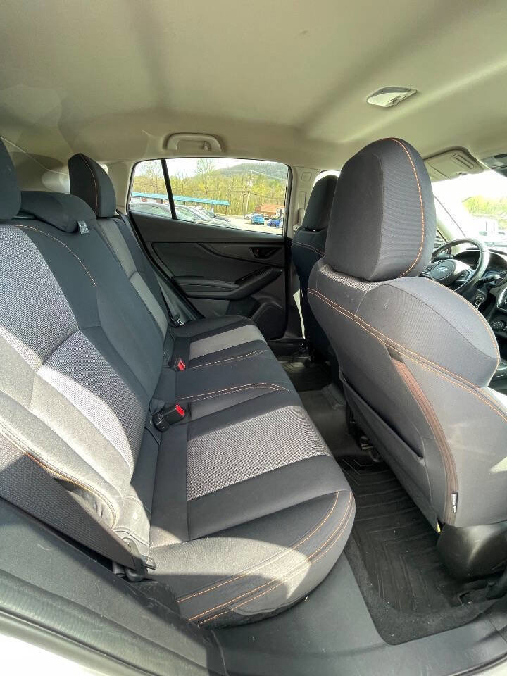 Used 2018 Subaru Crosstrek 2.0i Premium w/ Popular Package #3 AWD/4WD image 16
