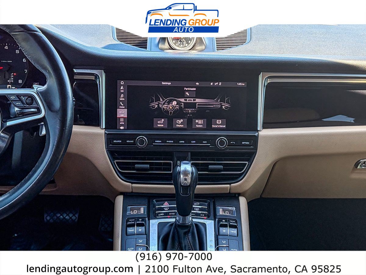 Used 2020 Porsche Macan AWD/4WD image 12