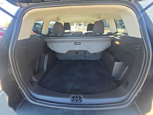 Used 2017 Ford Escape SE w/ SE Cold Weather Package image 16