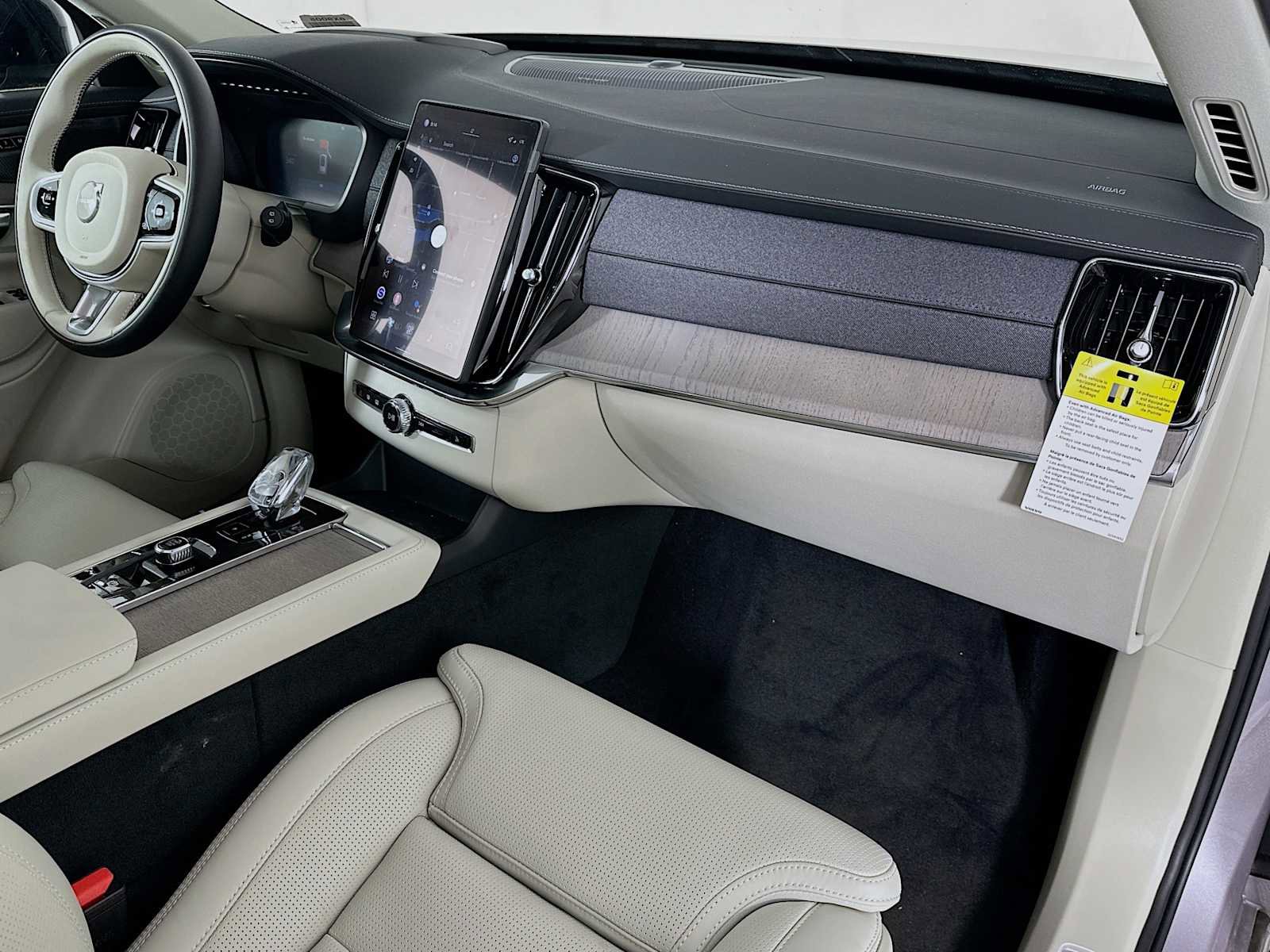 New 2026 Volvo XC90 T8 Ultra w/ Protection Package image 29