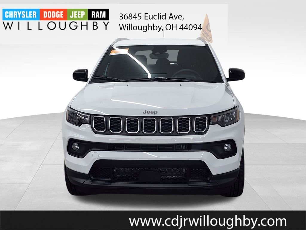 Used 2024 Jeep Compass Latitude video 2