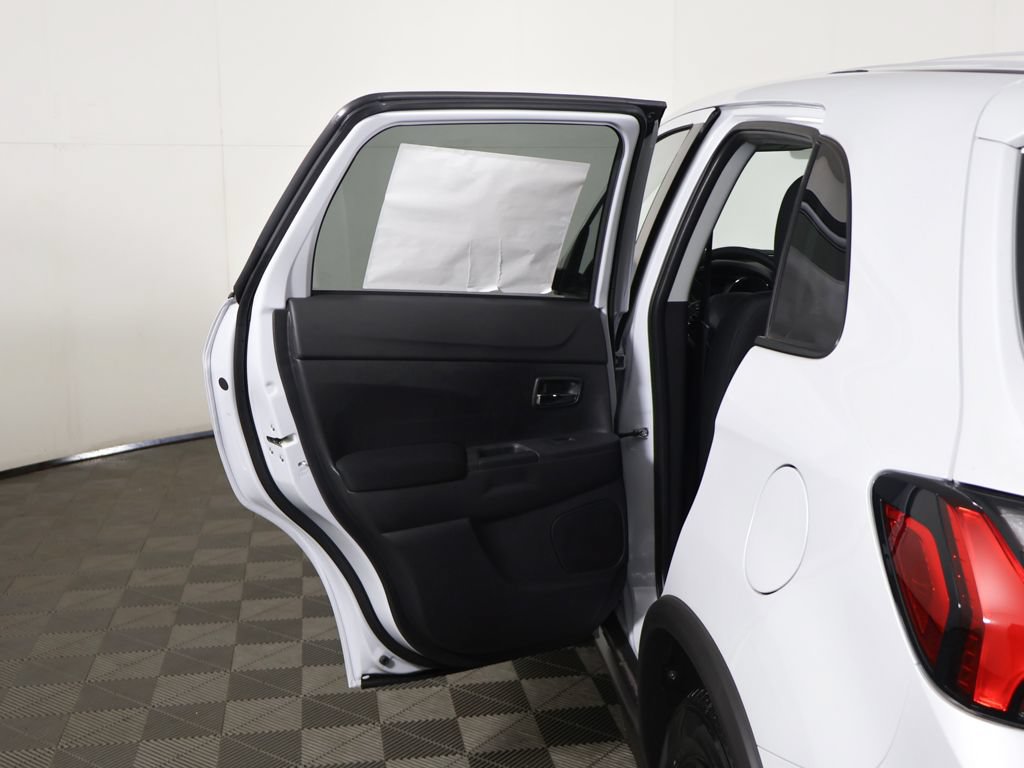 New 2027 Mitsubishi Outlander Sport LE AWD/4WD image 18