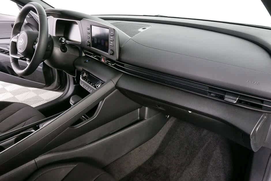 New 2026 Hyundai Elantra SEL Sport Premium image 33