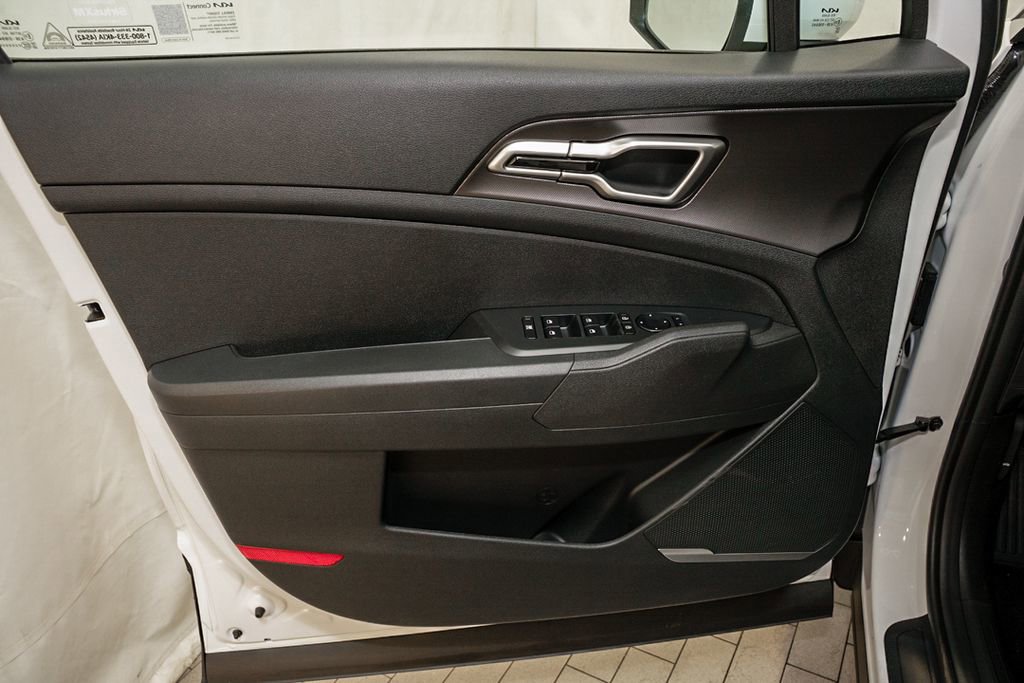 New 2026 Kia Sportage LX FWD image 12
