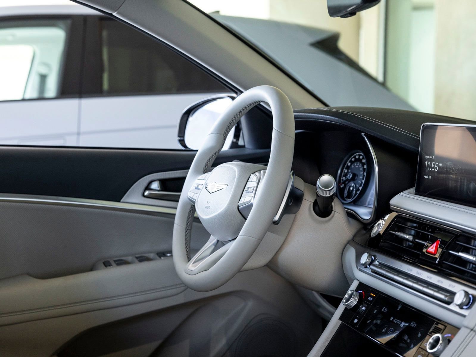 Used 2026 Genesis G70 2.5T Prestige image 27