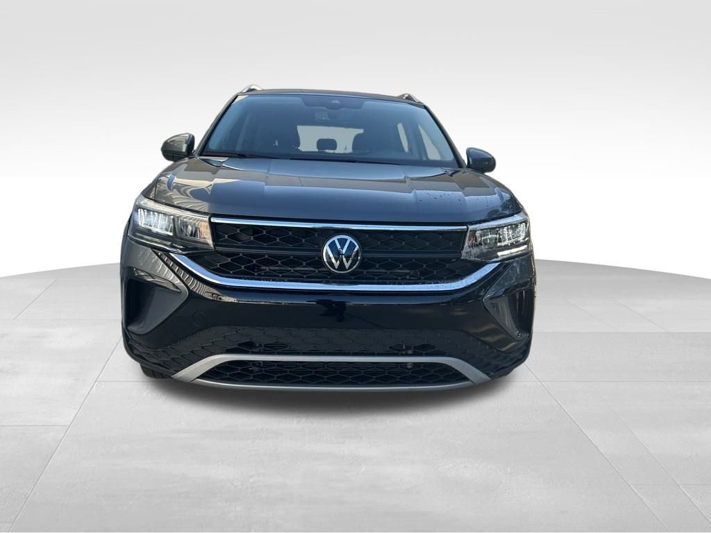 Used 2023 Volkswagen Taos SE image 8