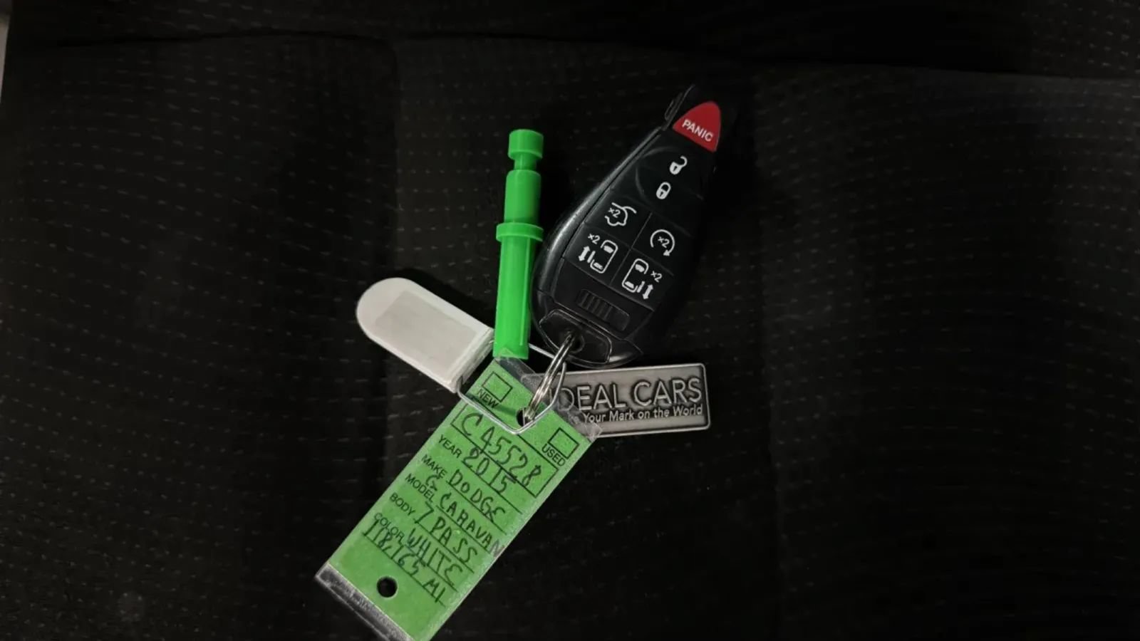 Used 2015 Dodge Grand Caravan SXT FWD image 25