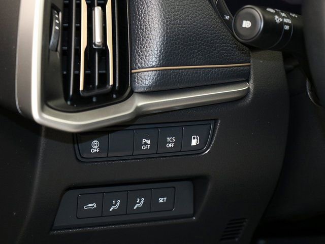 Used 2024 MAZDA CX-90 Plug-In Hybrid w/ Premium Pkg image 26