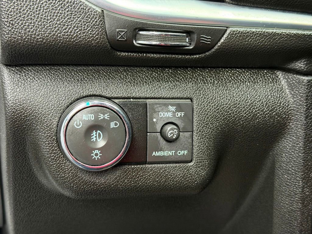 Used 2017 Chevrolet Traverse LT FWD image 30