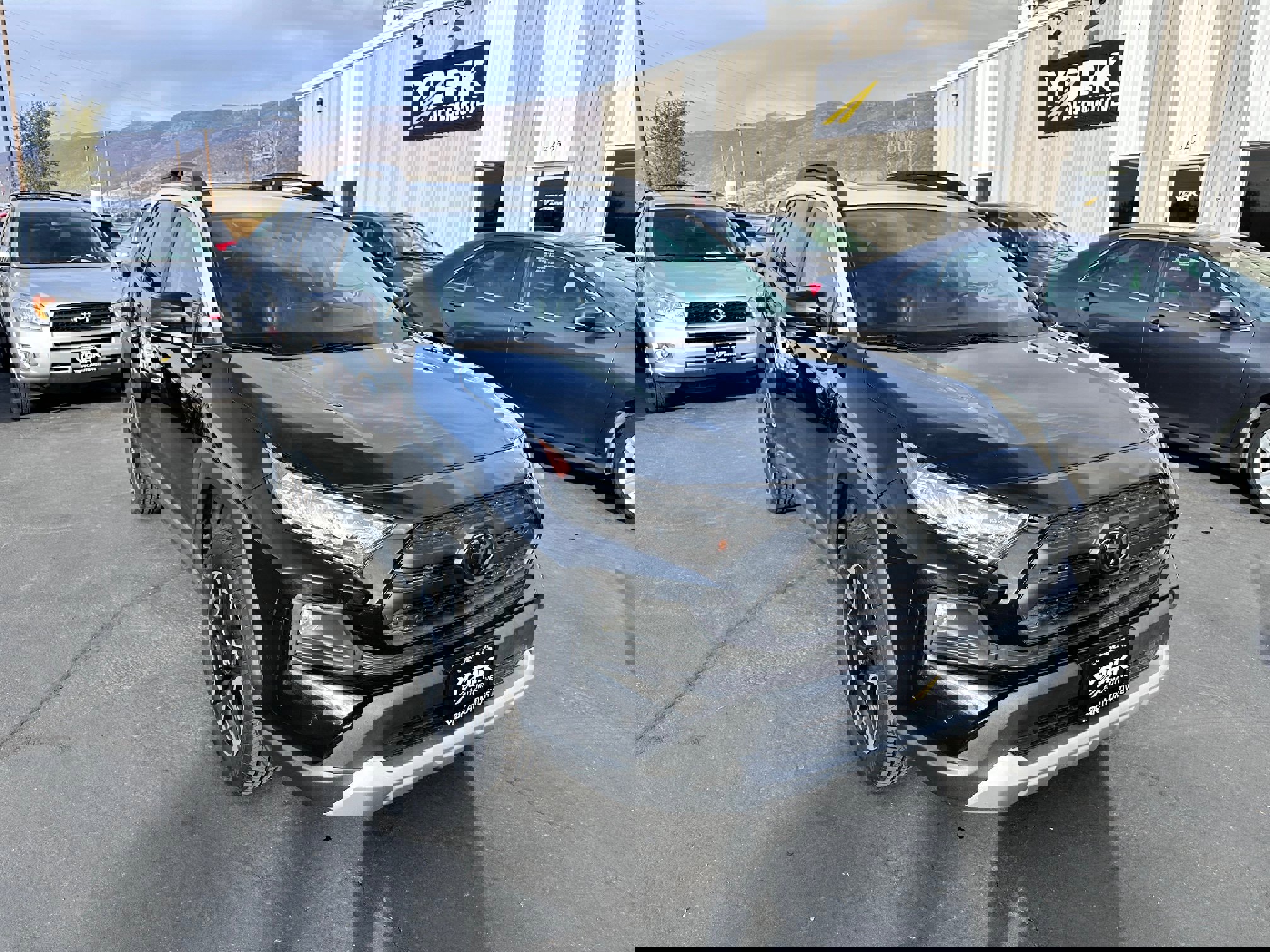 Used 2019 Toyota RAV4 Adventure image 1