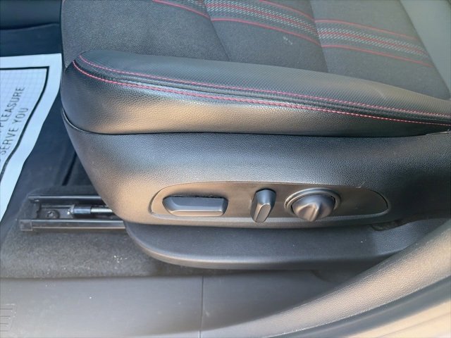 Used 2022 Chevrolet Equinox RS image 17