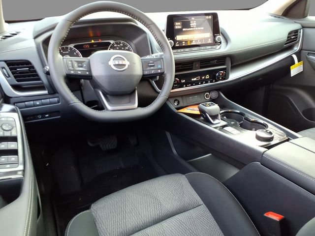 New 2026 Nissan Rogue SV w/ Cold Weather Package AWD/4WD image 6