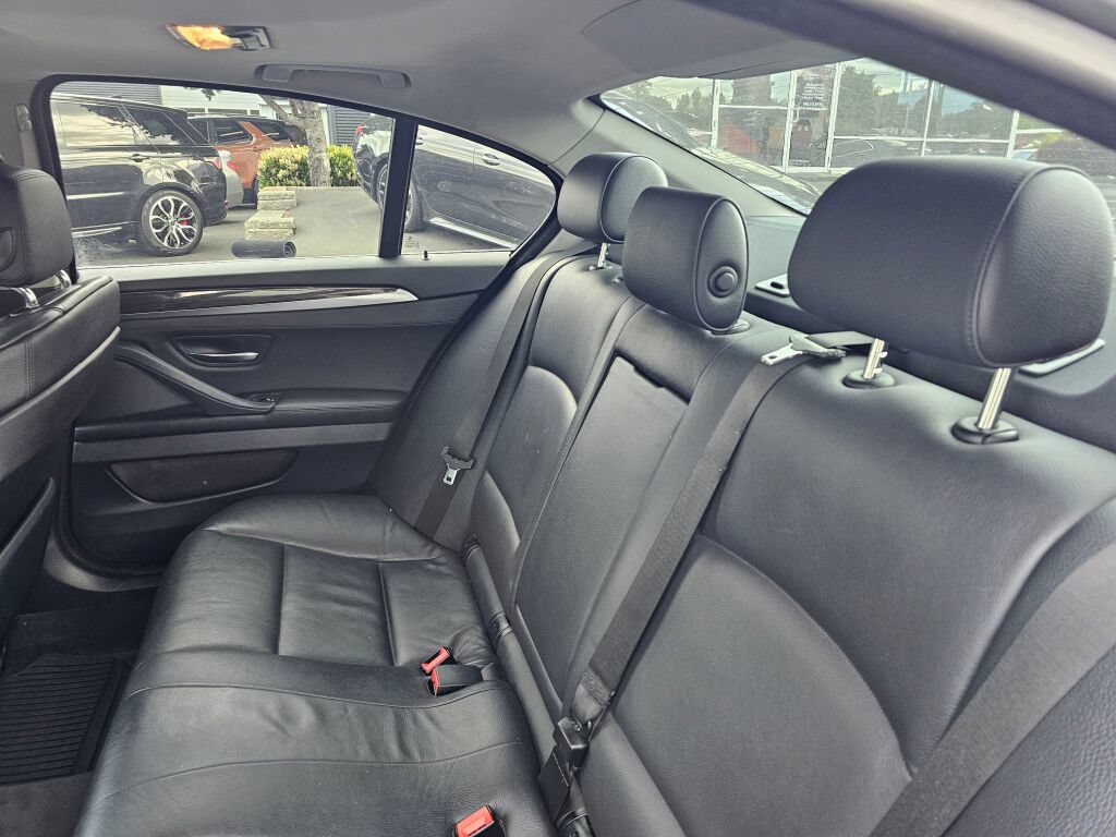 Used 2013 BMW 528i xDrive Sedan AWD/4WD image 16