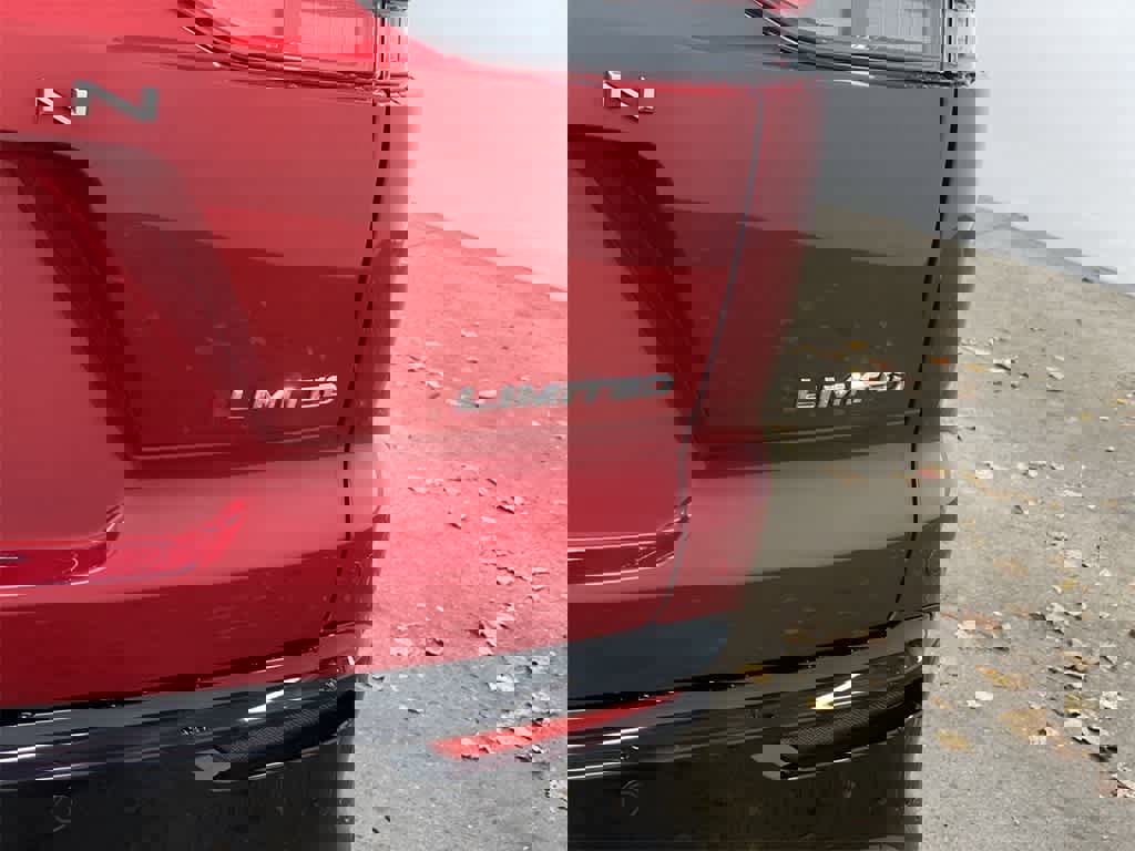 Used 2025 Toyota Crown Signia image 10