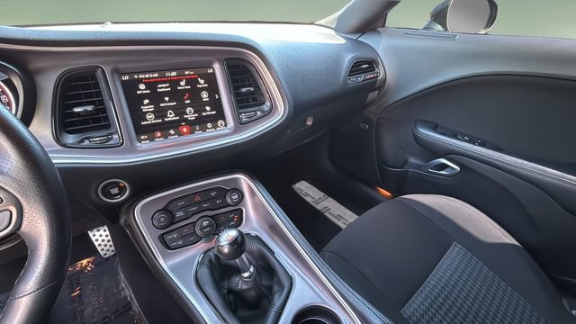 Used 2022 Dodge Challenger R/T Scat Pack RWD image 22