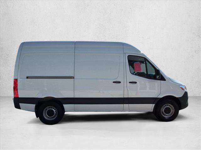 Used 2025 Mercedes-Benz Sprinter 2500 image 4