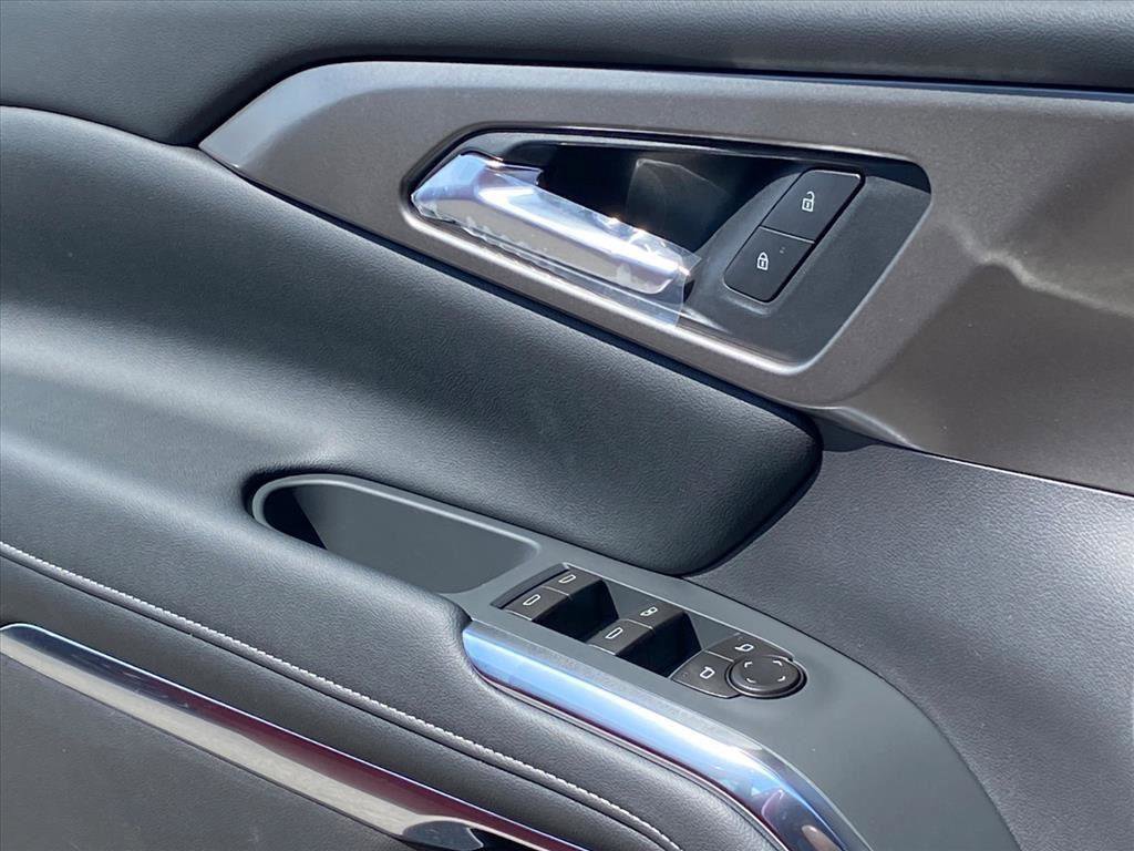 New 2026 Chevrolet Traverse LT w/ Driver Confidence Package image 17