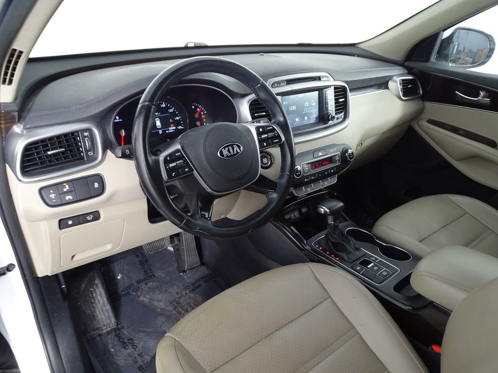 Used 2019 Kia Sorento EX image 23