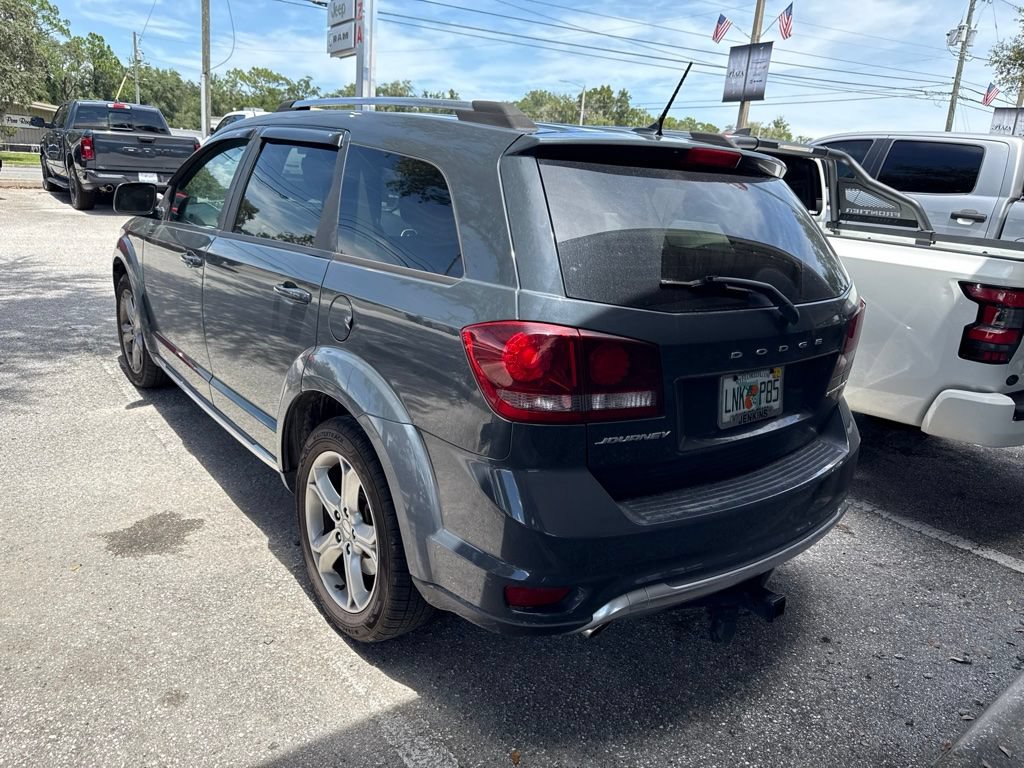 Certified 2017 Dodge Journey Crossroad FWD image 3