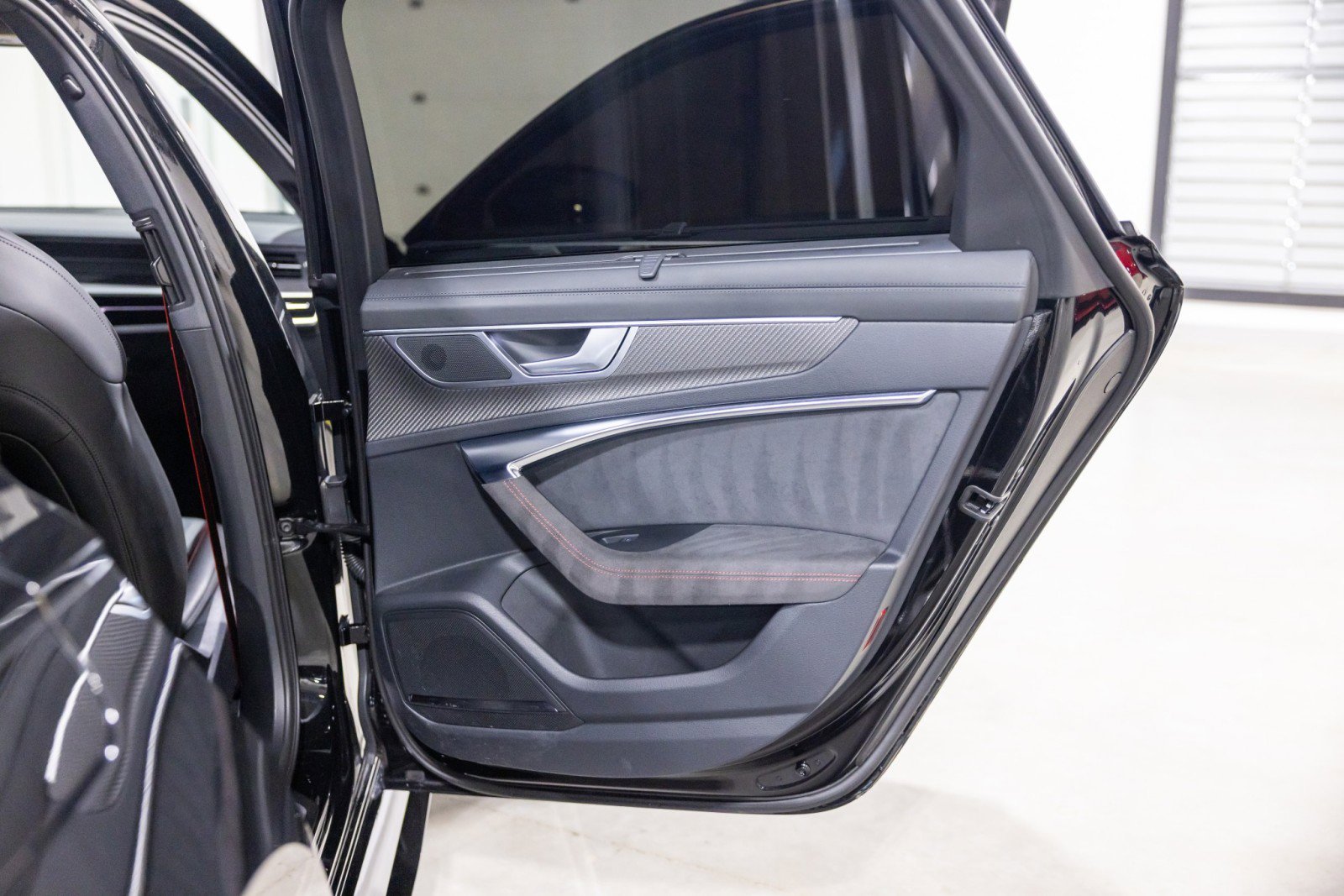 Used 2024 Audi RS 6 performance AWD/4WD image 26