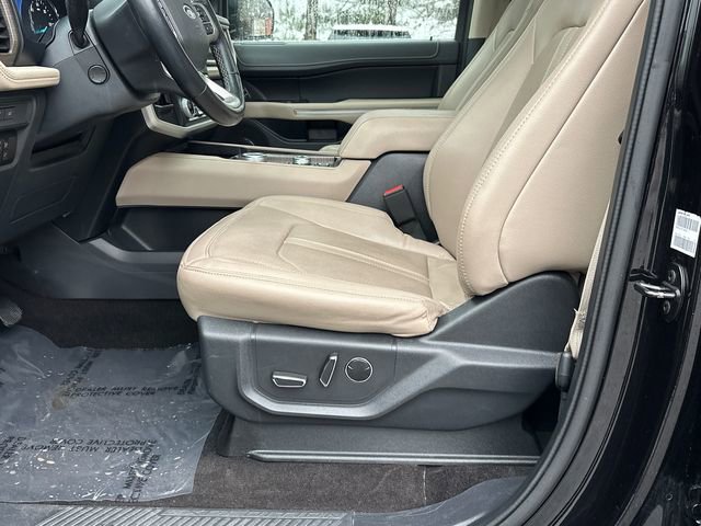 Certified 2023 Ford Expedition Limited image 9