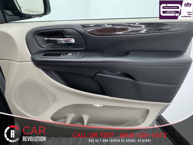 Used 2019 Dodge Grand Caravan SE w/ UConnect Hands-Free Group FWD image 41