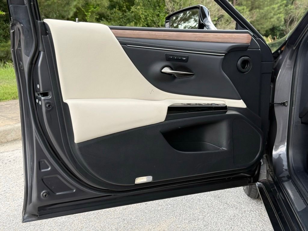 Certified 2025 Lexus ES 350 w/ Premium Package FWD image 21