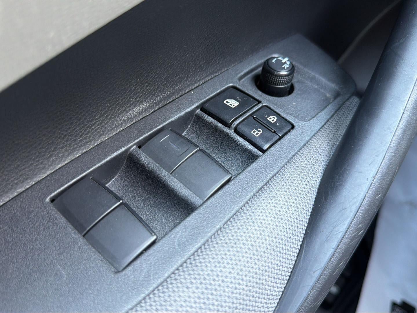 Used 2024 Toyota Corolla LE FWD image 23