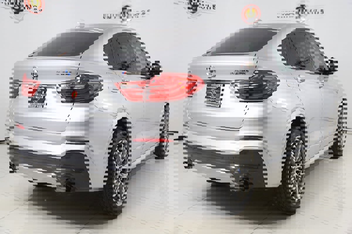 Used 2018 BMW X4 M40i image 3