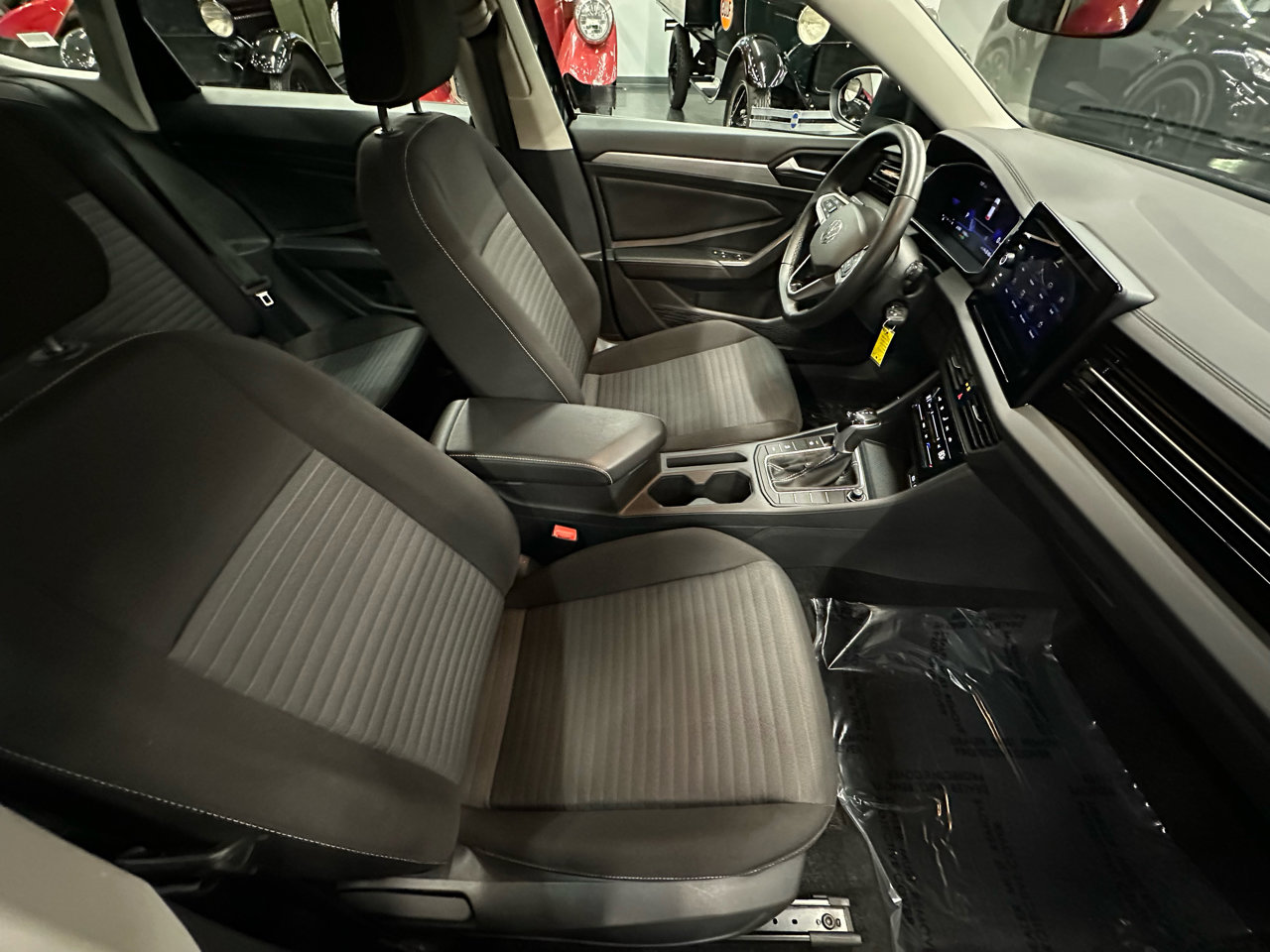 Used 2025 Volkswagen Jetta S image 28