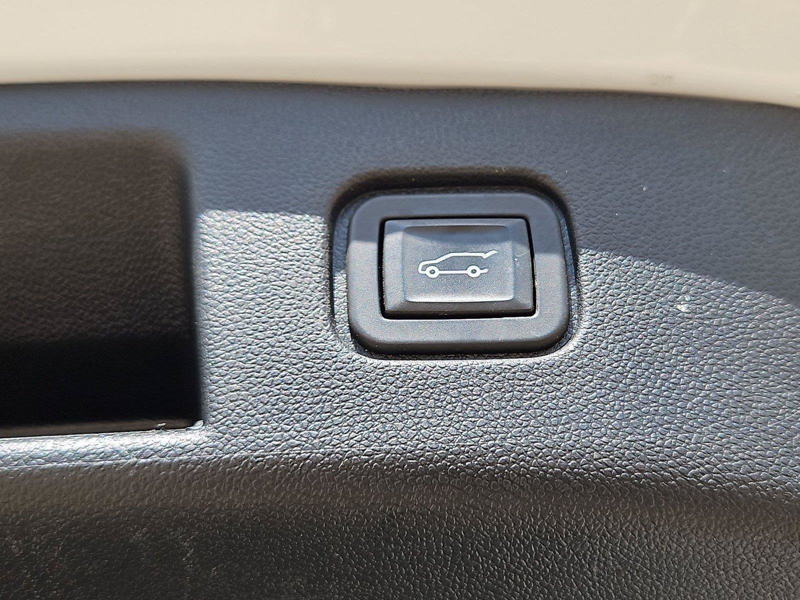 Used 2024 Chevrolet Blazer EV LT AWD/4WD image 30