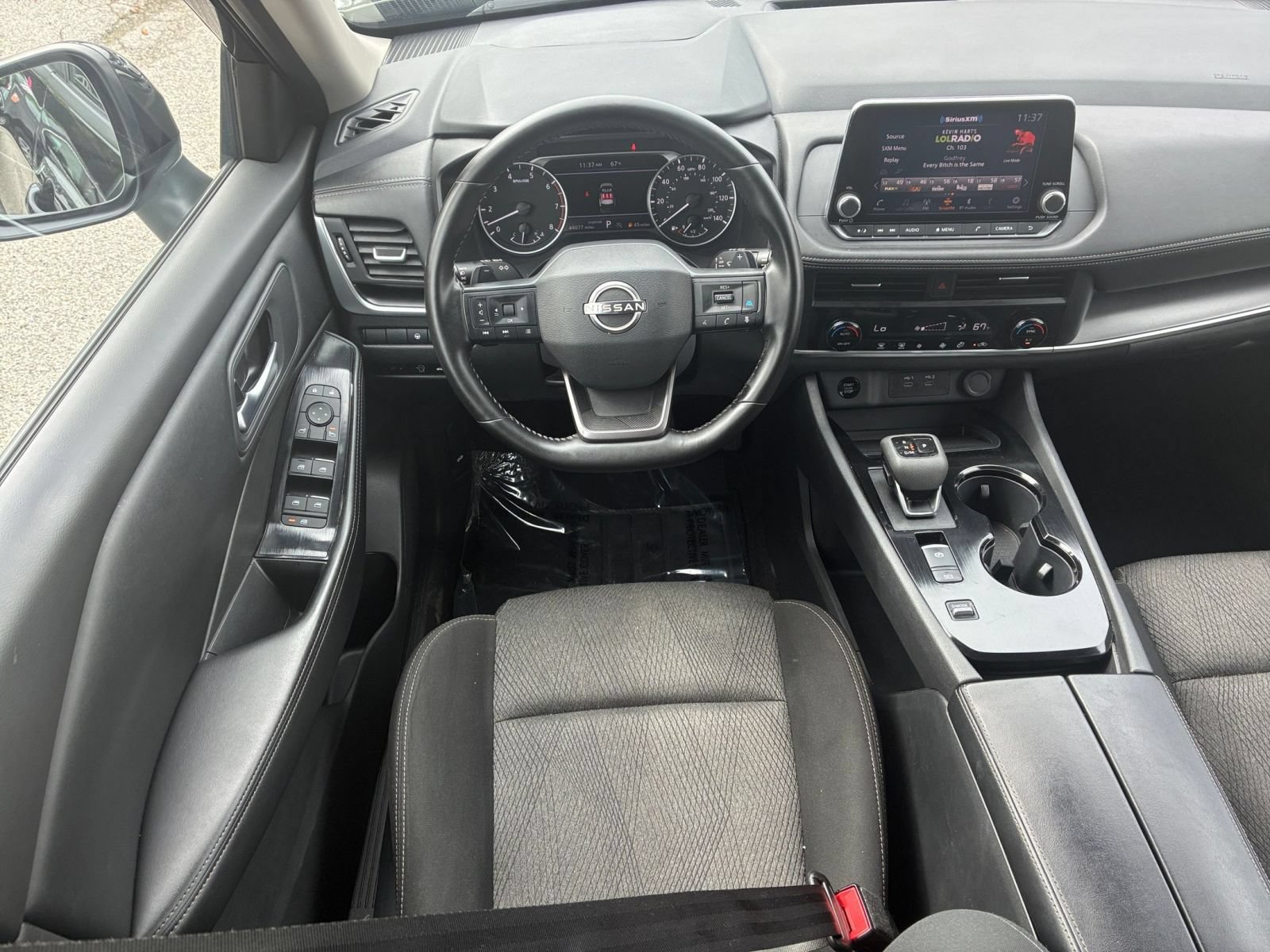 Used 2025 Nissan Rogue SV FWD image 29