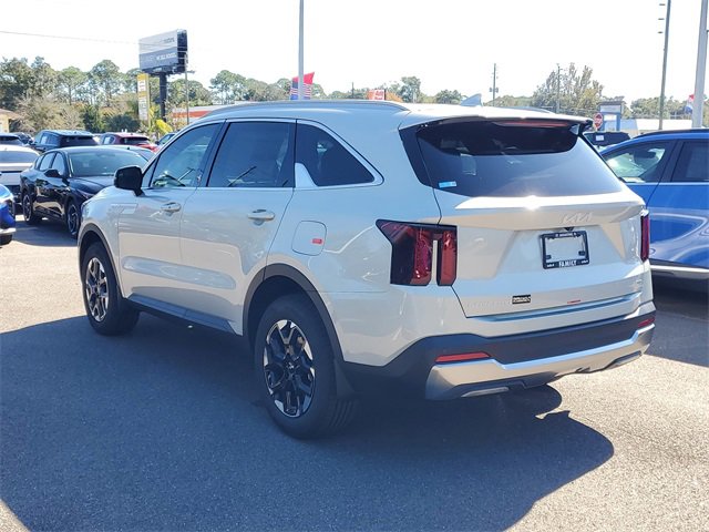 New 2026 Kia Sorento S image 4