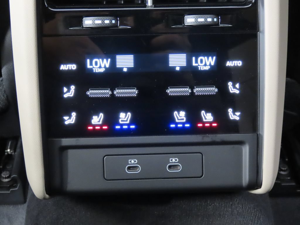 New 2026 Porsche Cayenne Electric AWD/4WD image 36