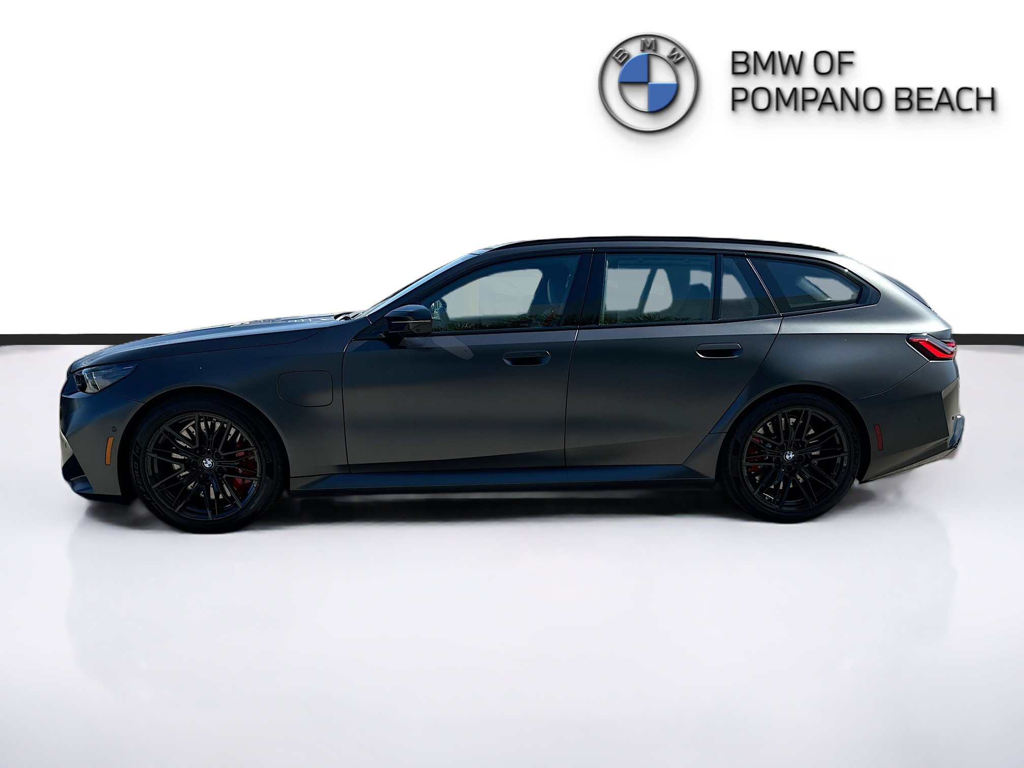 Used 2025 BMW M5 Touring AWD/4WD image 4