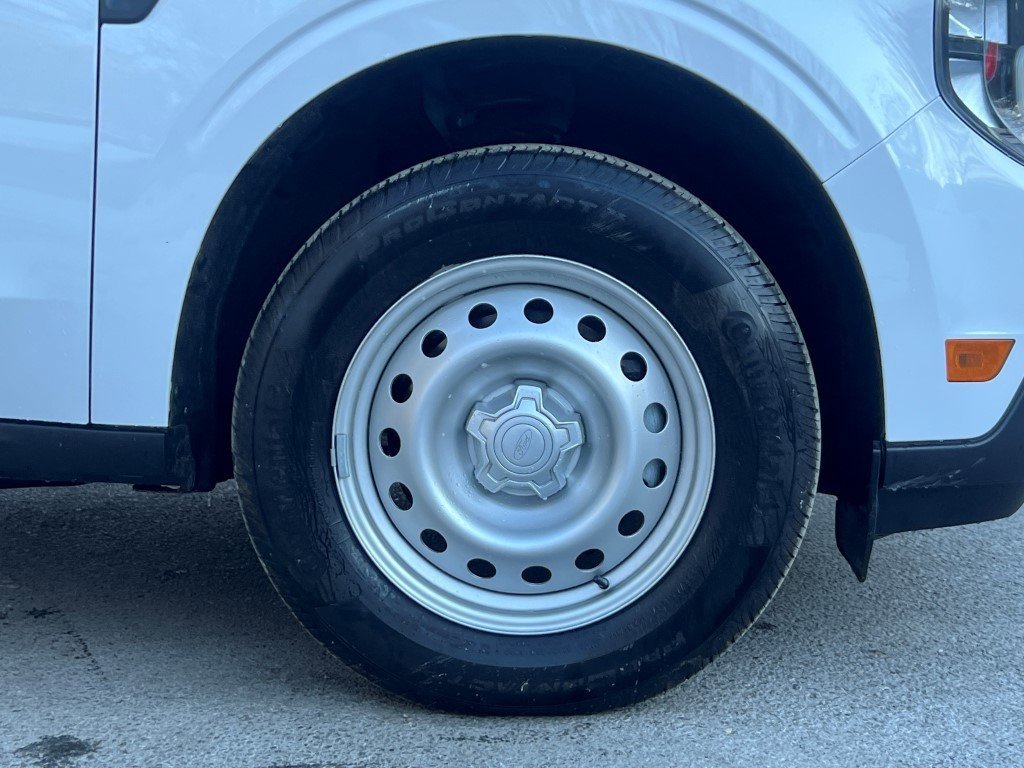 Used 2025 Ford Maverick XL image 7